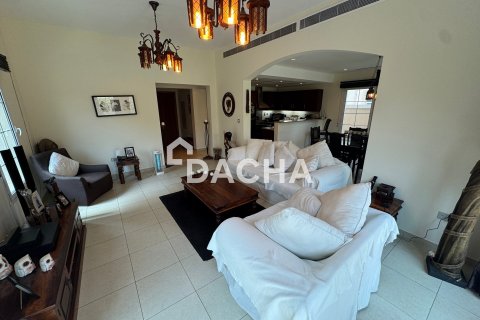 Villa in Jumeirah Village Triangle, Dubai 2 bedrooms, 250 sq.m. № 124436 - photo 5