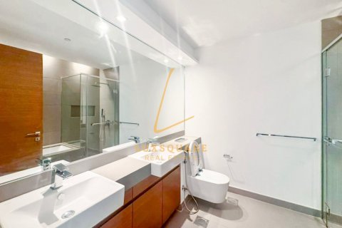 Apartment in Al Wasl, Dubai 3 bedrooms, 182 sq.m. № 123206 - photo 15