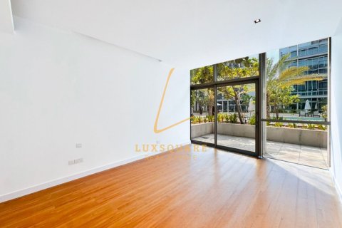 Apartment in Al Wasl, Dubai 3 bedrooms, 182 sq.m. № 123206 - photo 10