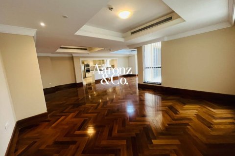 Ático en Jumeirah Beach Residence, Dubai, 5 dormitorios, 293 m², № 123210 - foto 4