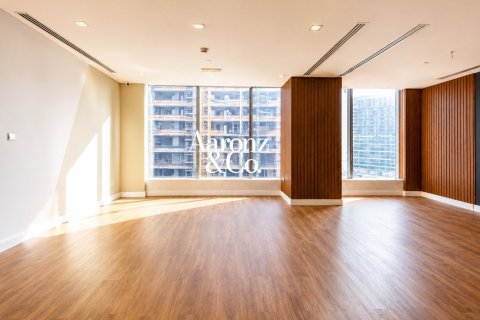 Office in Bayswater, Business Bay, Dubai 696 sq.m. № 123212 - photo 2