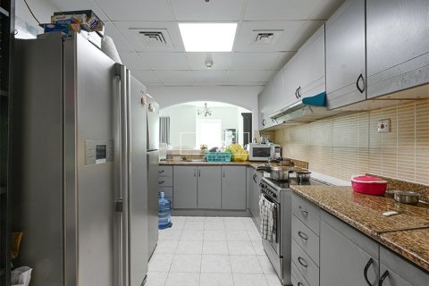 Купить квартиру в Джумейра Лейк Тауэрс, Дубай: 3 спальни, 181.2м², № 14166 - фото 9