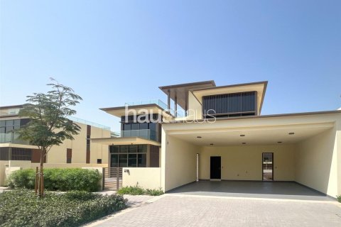 Villa à Golf Place, Dubai Hills Estate, Dubai, 5 chambres, 786 m², № 44990 - photo 1