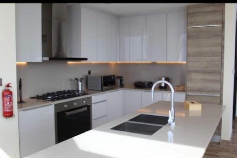 Appartement à Marina Gate 2, Dubai, 3 chambres, 209 m², № 30990 - photo 3