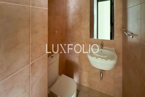 Adosado en Jumeirah Village Circle, Dubai, 1 dormitorio, 180 m², № 46286 - foto 13