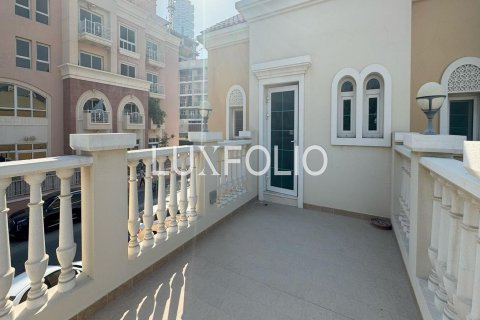 Adosado en Jumeirah Village Circle, Dubai, 1 dormitorio, 180 m², № 46286 - foto 3