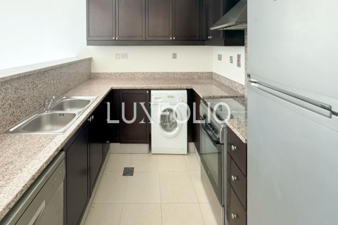 Adosado en Jumeirah Village Circle, Dubai, 1 dormitorio, 180 m², № 46286 - foto 6