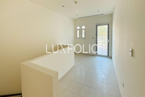Adosado en Jumeirah Village Circle, Dubai, 1 dormitorio, 180 m², № 46286 - foto 9