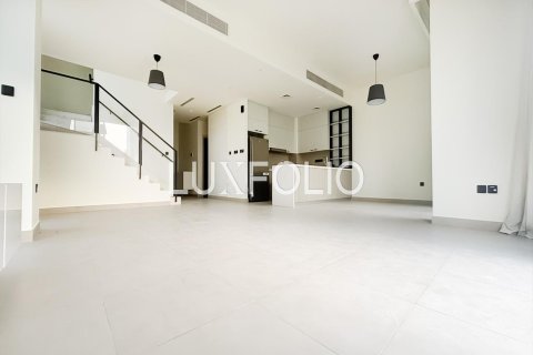 Villa in Dubai Hills Estate, Dubai 3 bedrooms, 296 sq.m. № 46281 - photo 4