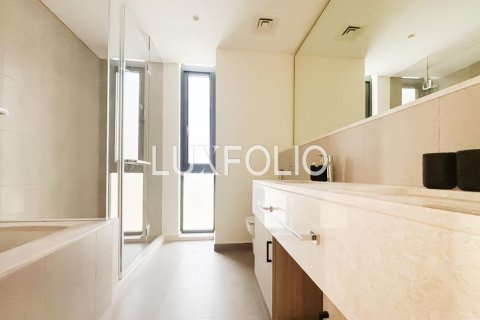 Villa in Dubai Hills Estate, Dubai 3 bedrooms, 296 sq.m. № 46281 - photo 12