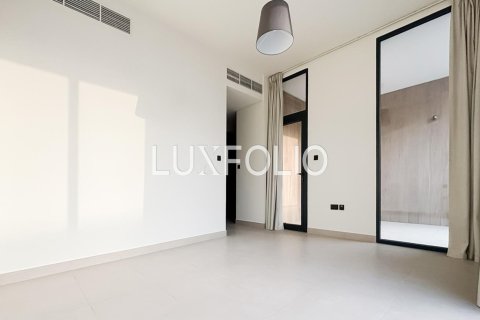 Villa in Dubai Hills Estate, Dubai 3 bedrooms, 296 sq.m. № 46281 - photo 10
