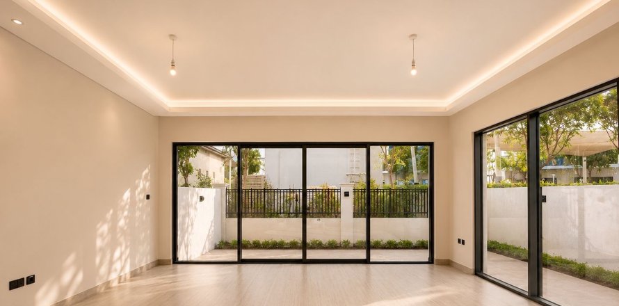 Villa in Damac Lagoons, Dubai 5 bedrooms, 306.58 sq.m. № 142219