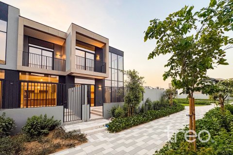Villa en Mudon, Dubai, 4 dormitorios, 229.28 m², № 120175