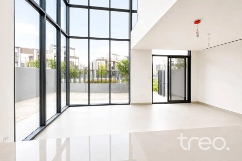 Villa en Mudon, Dubai, 4 dormitorios, 229.28 m², № 120175 - foto 2