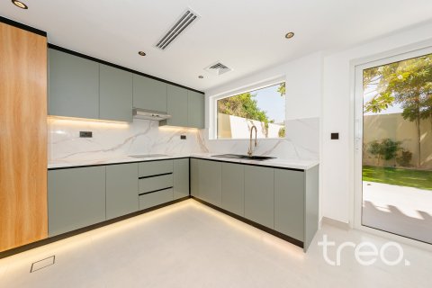 Villa in The Springs, Dubai 2 bedrooms, 172.8 sq.m. № 120176 - photo 7