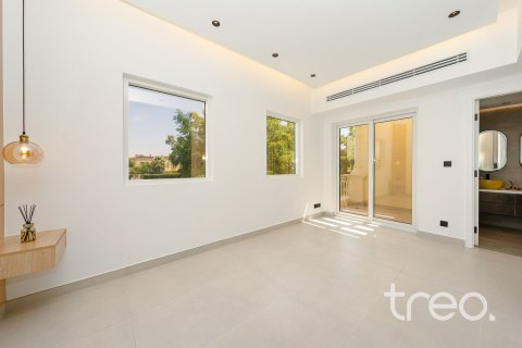 Villa in The Springs, Dubai 2 bedrooms, 172.8 sq.m. № 120176 - photo 9