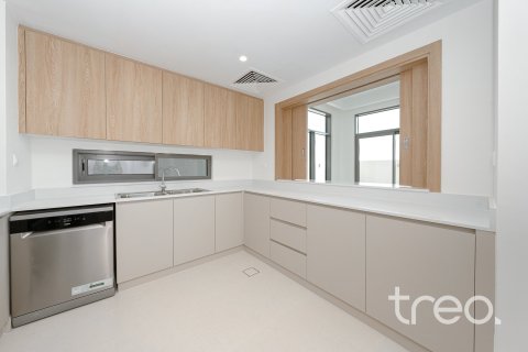 Villa in Dubai South (Dubai World Central), Dubai 4 bedrooms, 307.14 sq.m. № 120177 - photo 5