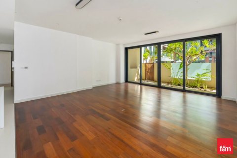 Apartamento en Al Wasl, Dubai, 2 dormitorios, 187.6 m², № 55968 - foto 2