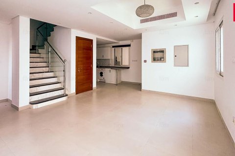 Villa à Dubai, 4 chambres, 174.1 m², № 71923 - photo 7