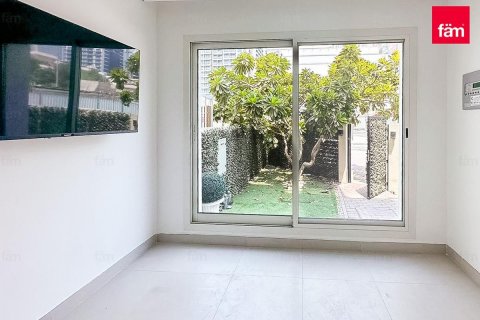 Villa à Dubai, 4 chambres, 174.1 m², № 71923 - photo 6