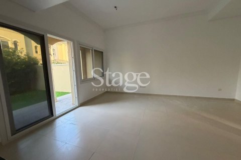 Купить виллу в Bella Casa, Serena, Дубай: 2 спальни, 172м², № 71931 - фото 1