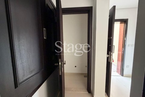 Купить виллу в Bella Casa, Serena, Дубай: 2 спальни, 172м², № 71931 - фото 17