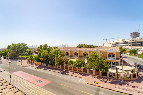 Villa en Jumeirah Village Triangle, Dubai, 4 dormitorios, 329 m², № 123816 - foto 17