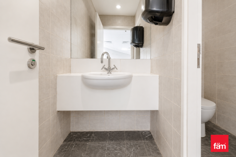 Office in Sheikh Zayed Road, Dubai 269.5 sq.m. № 109341 - photo 5