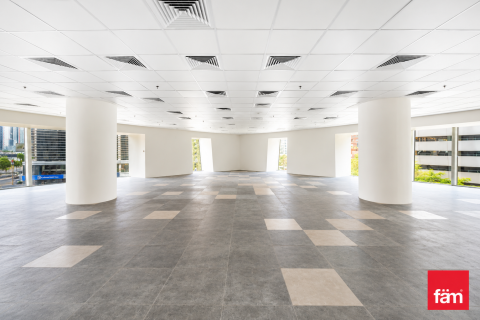 Office in Sheikh Zayed Road, Dubai 269.5 sq.m. № 109341 - photo 17