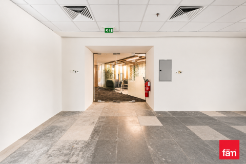 Office in Sheikh Zayed Road, Dubai 269.5 sq.m. № 109341 - photo 6