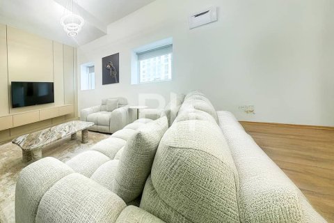 Apartment in Dubai Marina, Dubai 2 bedrooms, 112 sq.m. № 56700 - photo 17