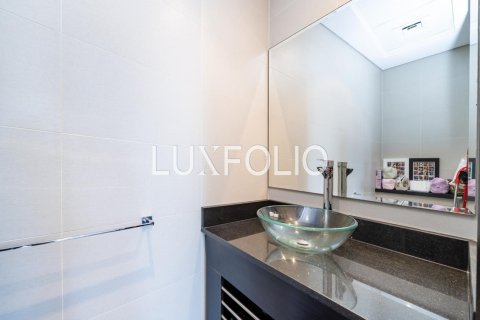 Apartment in Dubai Marina, Dubai 1 bedroom, 66 sq.m. № 45440 - photo 17