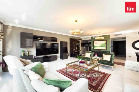 Купить квартиру в Дубае: 3 спальни, 214.5м², № 60510 - фото 3