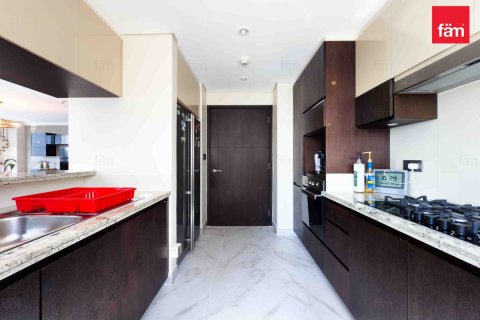 Купить квартиру в Дубае: 3 спальни, 214.5м², № 60510 - фото 21