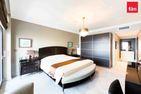 Купить квартиру в Дубае: 3 спальни, 214.5м², № 60510 - фото 15