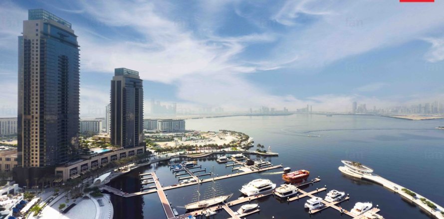 Квартира в Дубае, 3 спальни, 214.5м², № 60510