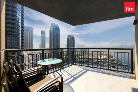 Купить квартиру в Дубае: 3 спальни, 214.5м², № 60510 - фото 2