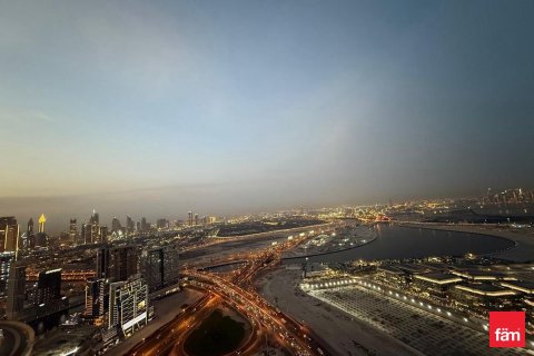 Apartment in Business Bay, Dubai 3 bedrooms, 161.9 sq.m. № 60508 - photo 21