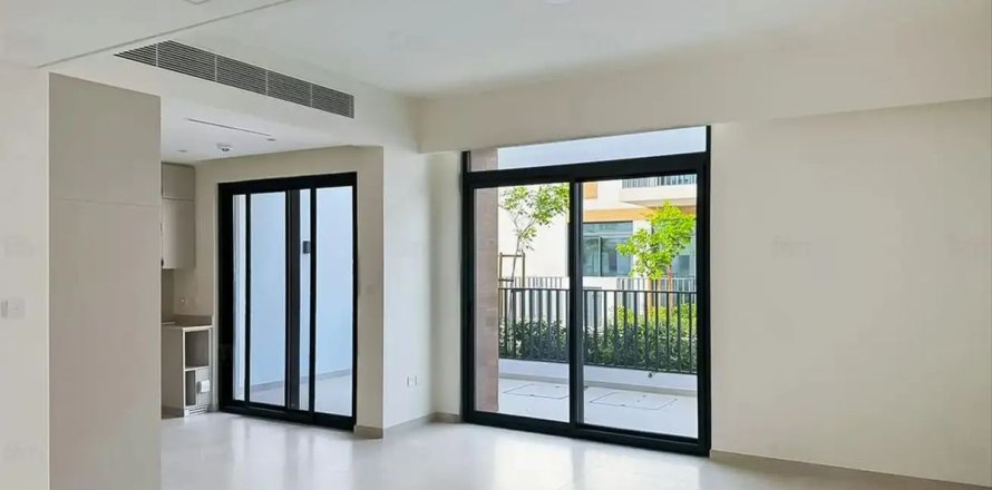 Вилла в Дубае, 3 спальни, 138.6м², № 60509