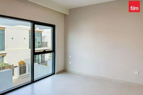 Снять в аренду виллу в Дубае: 3 спальни, 138.6м², № 60509 - фото 8