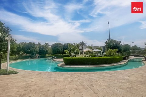 Villa in Dubai 3 bedrooms, 128.6 sq.m. № 60506 - photo 7