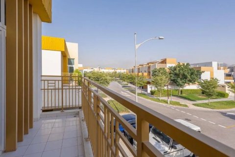 Villa en Dubai, 6 dormitorios, 354.66 m², № 118970 - foto 13