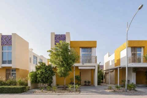 Villa en Dubai, 6 dormitorios, 354.66 m², № 118970