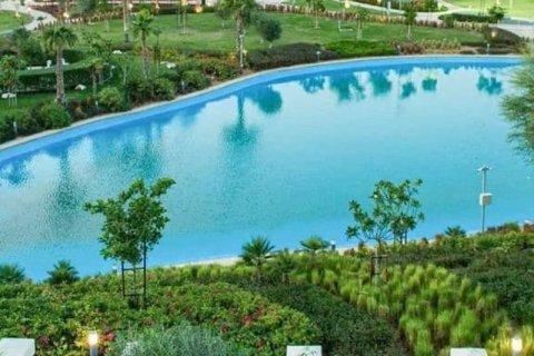 Villa à Dubai, 4 chambres, 112.85 m², № 118969 - photo 8