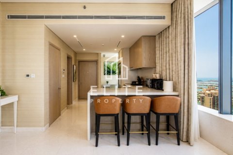 Apartamento en The Palm Tower, Palm Jumeirah, Dubai, 1 dormitorio, 103 m², № 124845 - foto 12