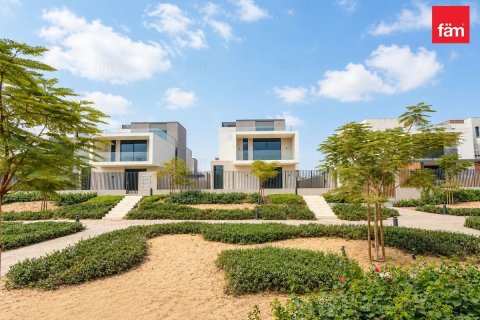 Таунхаус в Дубае, 3 спальни, 127.5м², № 118343