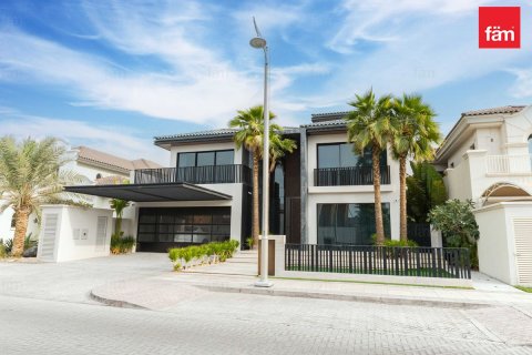 Villa in Palm Jumeirah, Dubai 4 bedrooms, 683.7 sq.m. № 83555