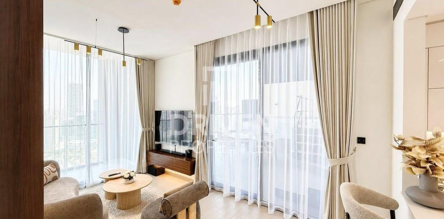 Apartment in District 15, Jumeirah Village Circle, Dubai 2 bedrooms, 142.79 sq.m. № 128755