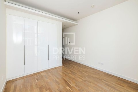 Apartment in City Walk, Dubai 3 bedrooms, 203.46 sq.m. № 128757 - photo 7