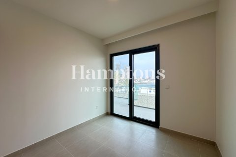 Appartement à Mina Rashid, Dubai, 3 chambres, 161.72 m², № 105673